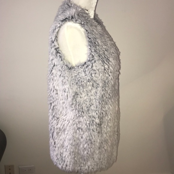 Design Lab Vest - Picture 4 of 8